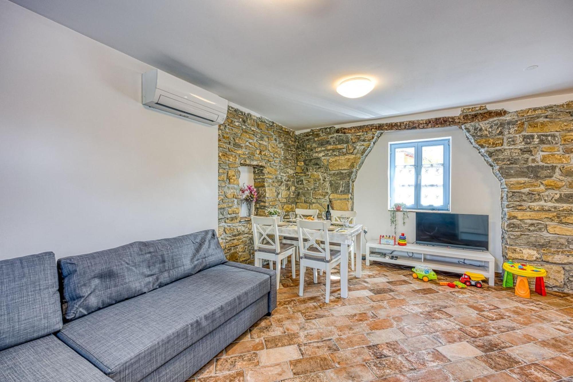 Appartamento Istrian Casa Pr Marici Pobegi Esterno foto